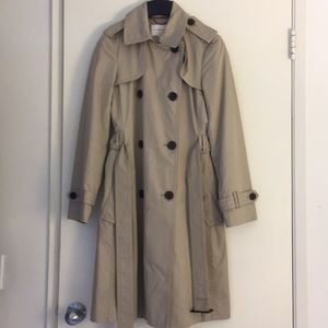Banana Republic Classic Trench